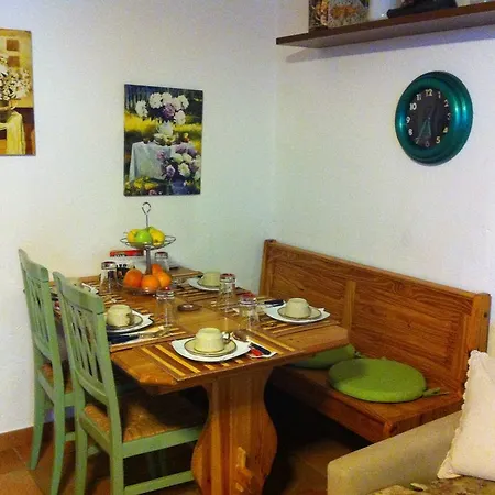 Josy Bed & Breakfast *